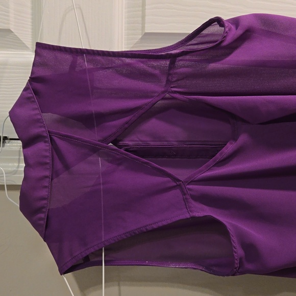 Purple Collared Buttondown sheer tank blouse with open back detail - Medium - Picture 3 of 3